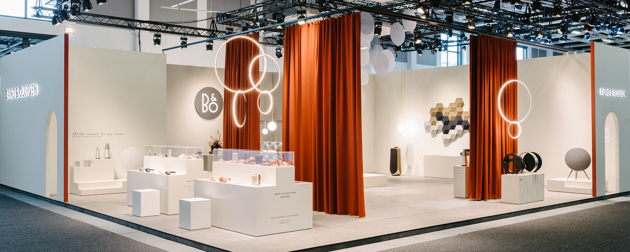Bang & Olufsen: Design of exhibtion stand for product launch